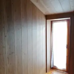 TAVOLE IN LEGNO PER RIVESTIMENTO